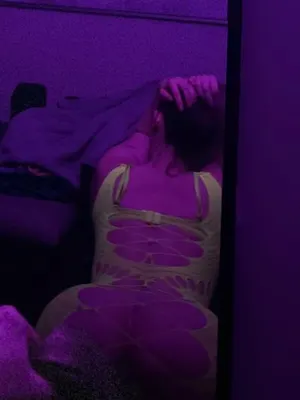 naomi.summers OnlyFans